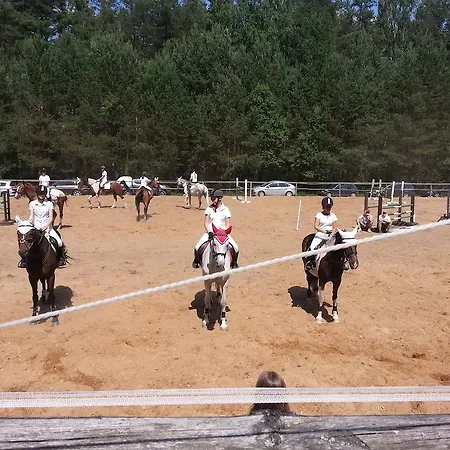 팜스테이 Lesniczowka Jednorozec *